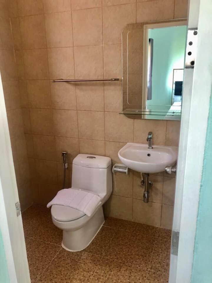 Anatasia Apartment Пхукет Екстер'єр фото